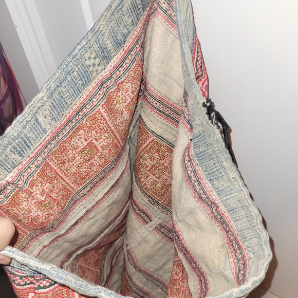 Hippie backpack bag with indigo dye trim - Picture 3 of 7
